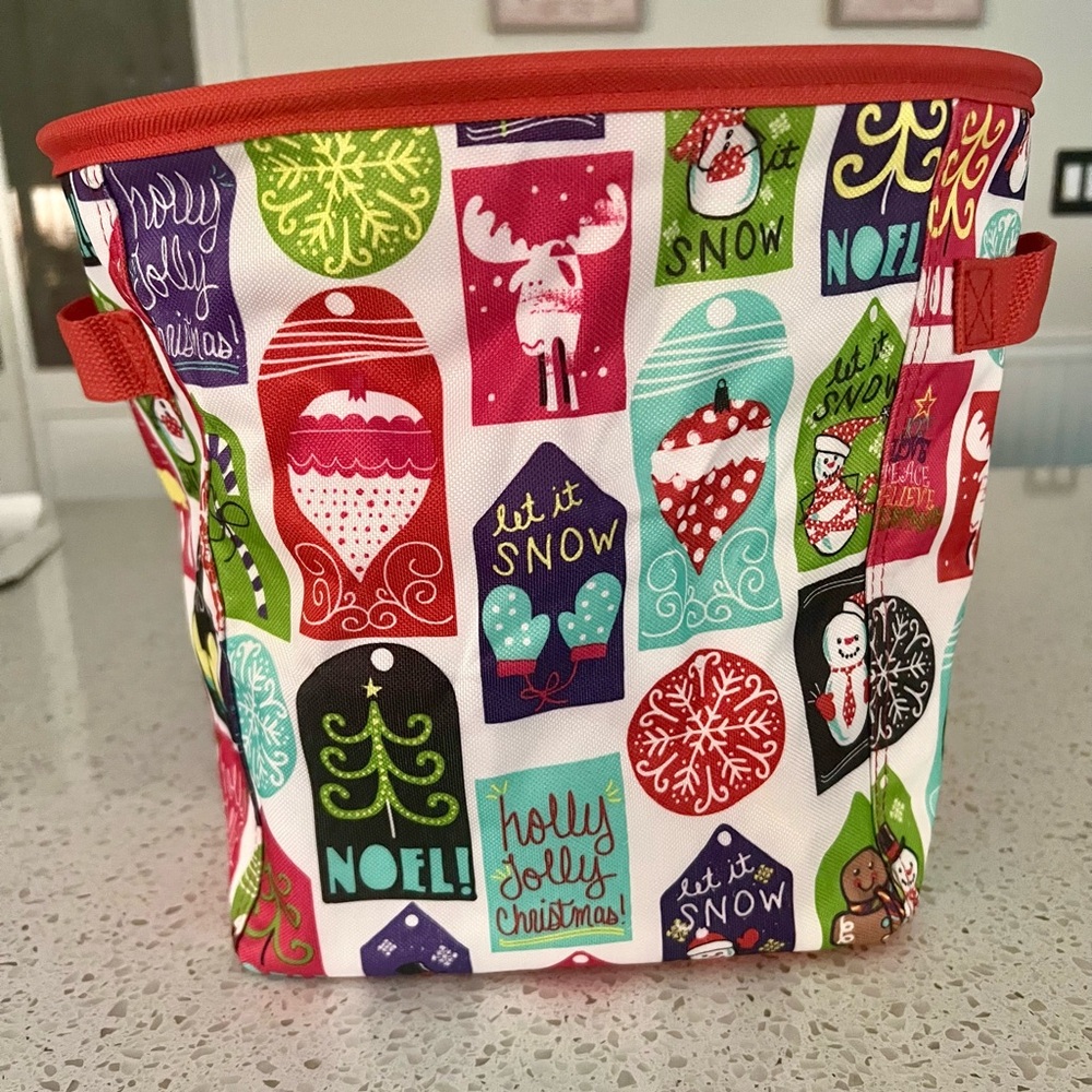 Thirty-One Christmas theme storage bin, EUC